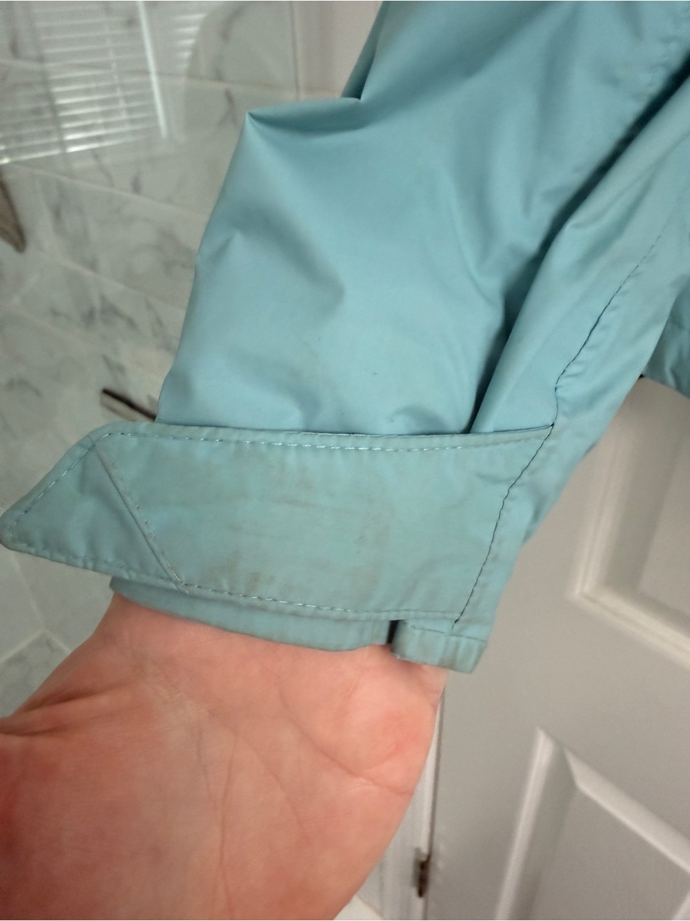 Columbia Women's Rain Jacket- Size Large - Picture 9 of 12